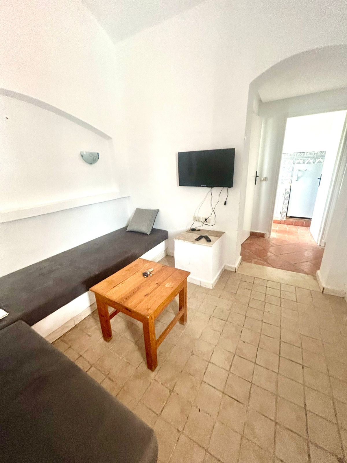 RESIDENCE petit S1 avec PISCINE commune S3