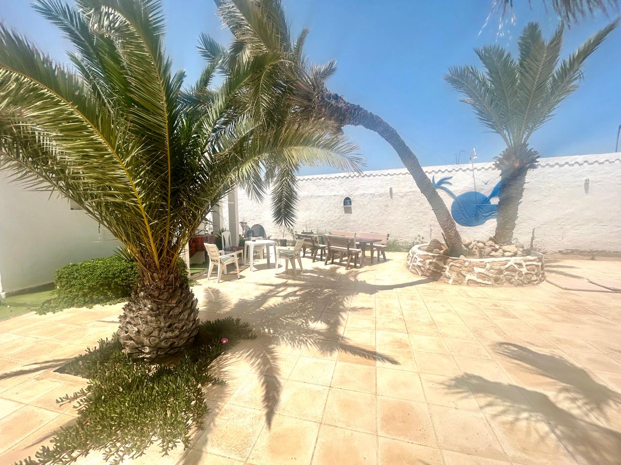 RESIDENCE petit S1 avec PISCINE commune S3