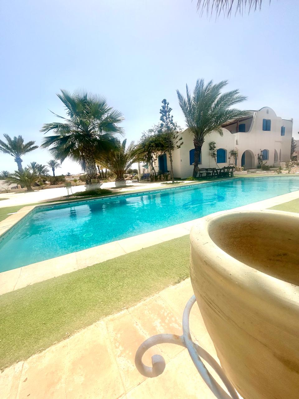 RESIDENCE petit S1 avec PISCINE commune S3